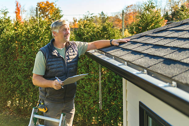 Professional Metal Roofing technician working in Finley, TN